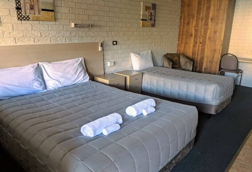 غرفة ديلوكس, City Lights Motel