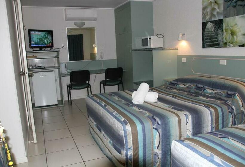 패밀리 룸, Emerald Highlands Motel
