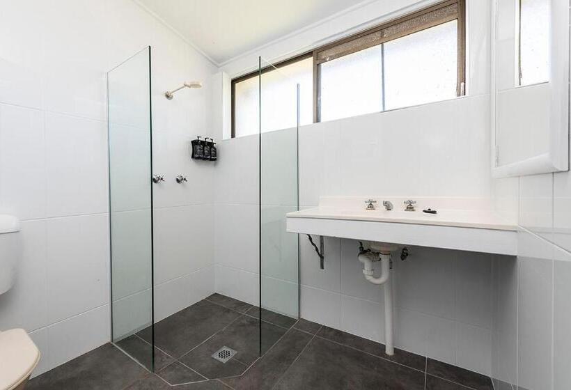 身障者適用スタンダードルーム, Fern Bay Motel