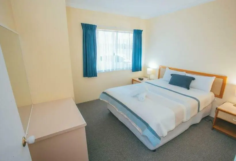 Villa 2 Makuuhuonetta, Busselton Gale Street Motel & Villas