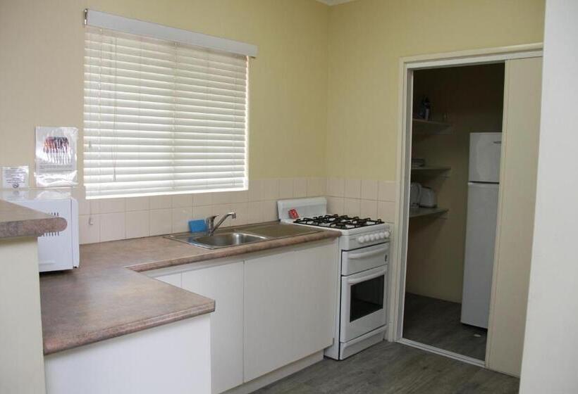 וילה בת 2 חדרי שינה, Busselton Gale Street Motel & Villas