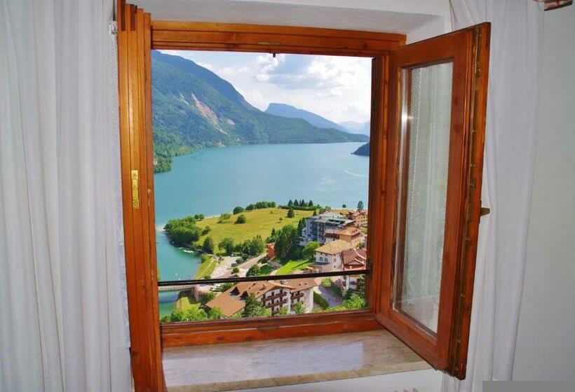 חדר סטנדרט נוף לאגם, Aurora