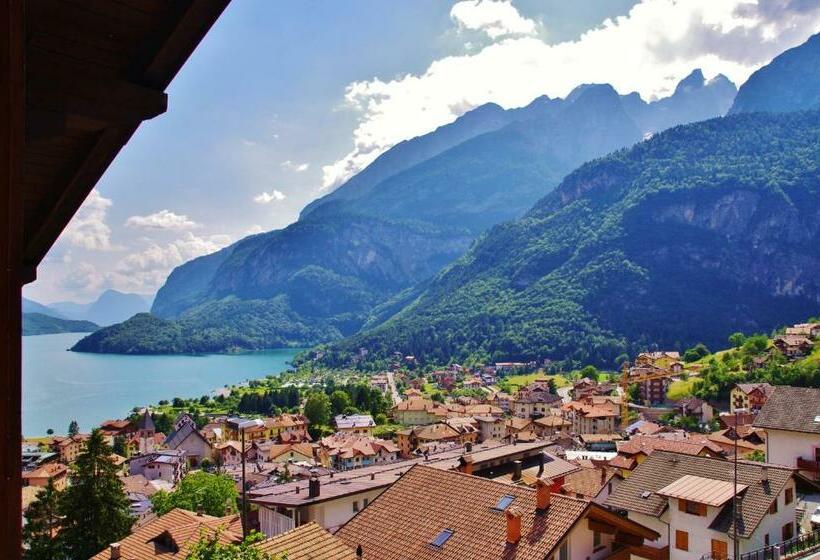 חדר סטנדרט נוף לאגם, Aurora