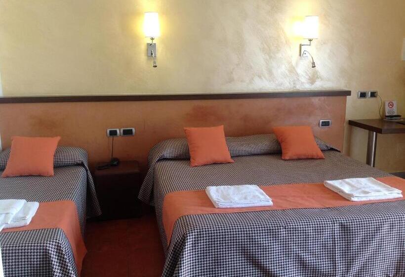 غرفة قياسية ثلاثية, Bed&business