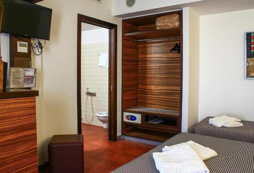 غرفة قياسية, Bed&business