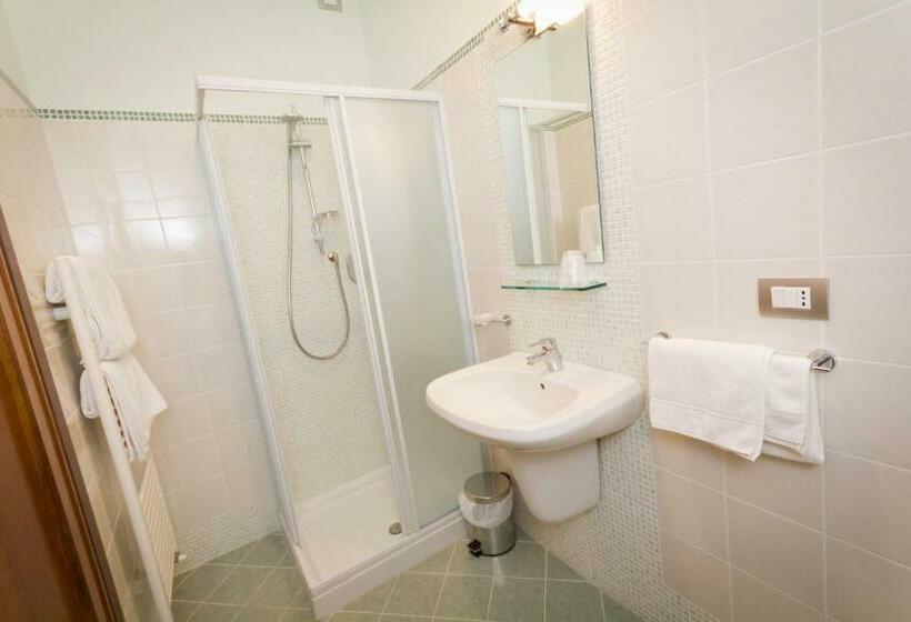 Номер Стандарт, Donnini