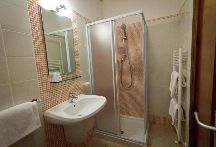 Трехместный Номер Стандарт с Видом, Donnini