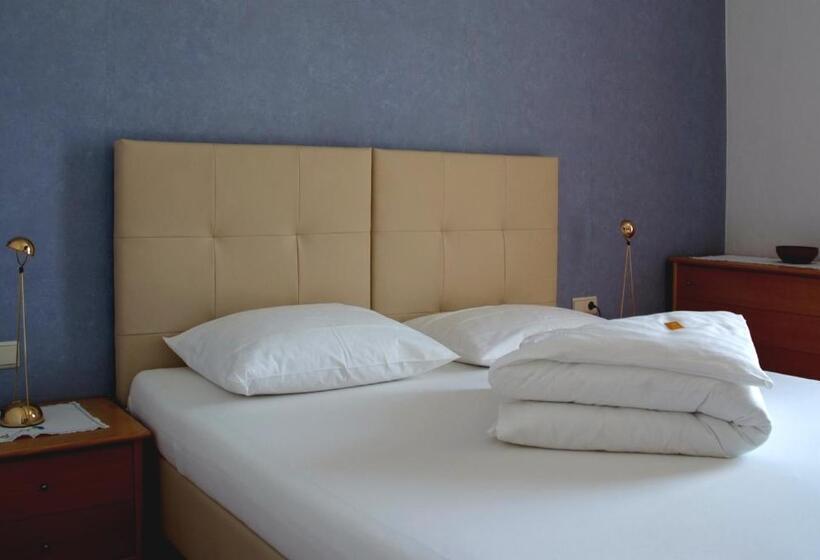 舒适型房间, Filipinum