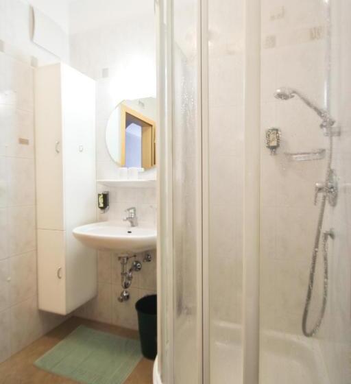 舒适型房间, Filipinum