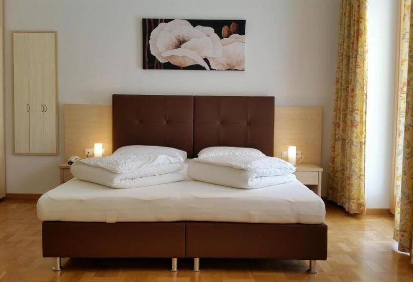 豪华房间, Filipinum