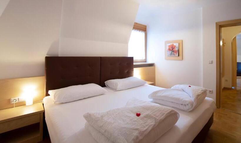 家庭间, Filipinum