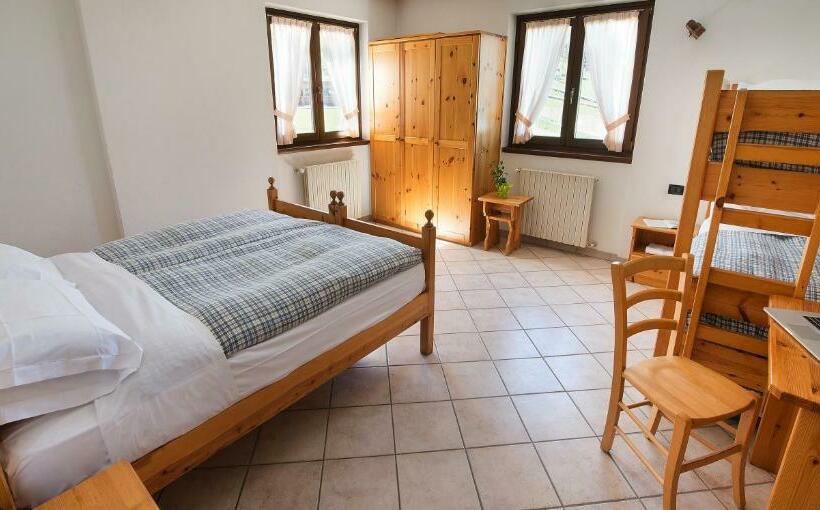 اتاق استاندارد چهار تخته, Gallo Cedrone