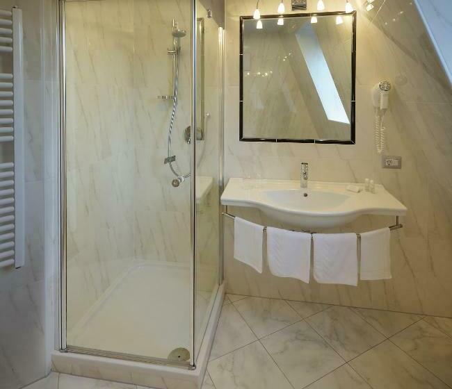 اتاق استاندارد, Ingram