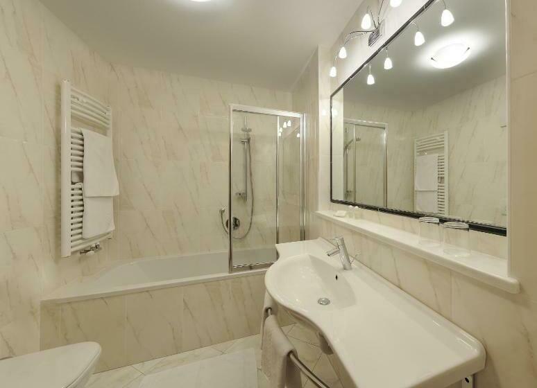 اتاق استاندارد, Ingram