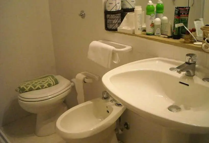 اتاق سوپریور, Club Hotel Marina 2