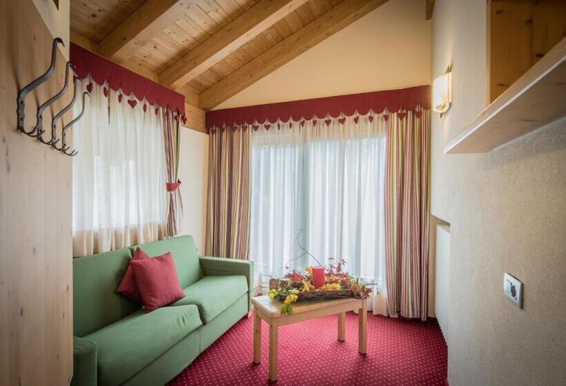 سوئیت با بالکن, Miravalle