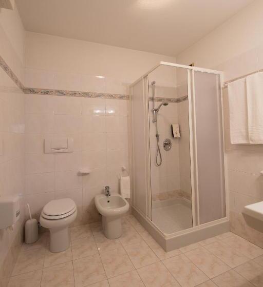 سوییت با چشم‌انداز کوه, Miravalle