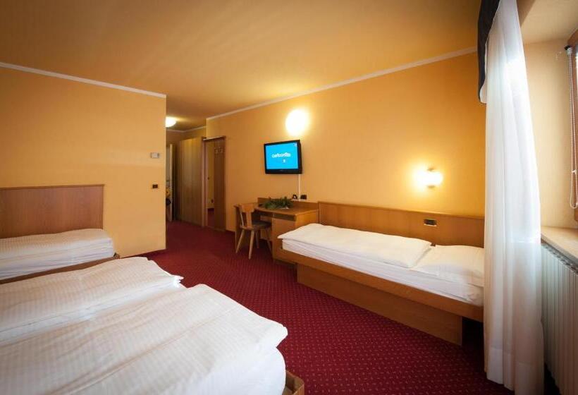 اتاق سوپریور چهار تخته, Miravalle