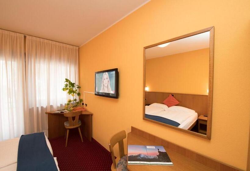 اتاق استاندارد, Miravalle