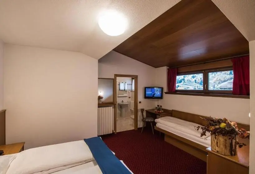 Comfort Kolmen Hengen Huone, Miravalle