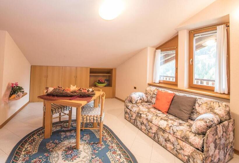 سوئیت با بالکن, Miravalle