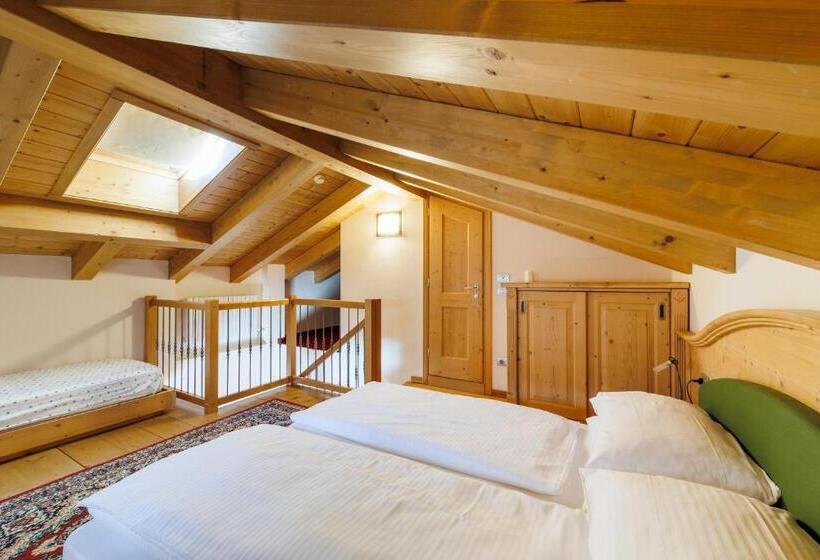 سوئیت 2 خوابه, Miravalle