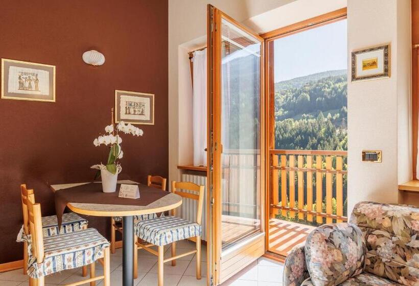 سوییت با چشم‌انداز کوه, Miravalle