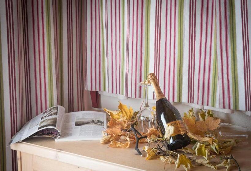 سوییت خانوادگی, Miravalle