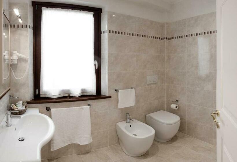 スタンダードルーム, La Portella