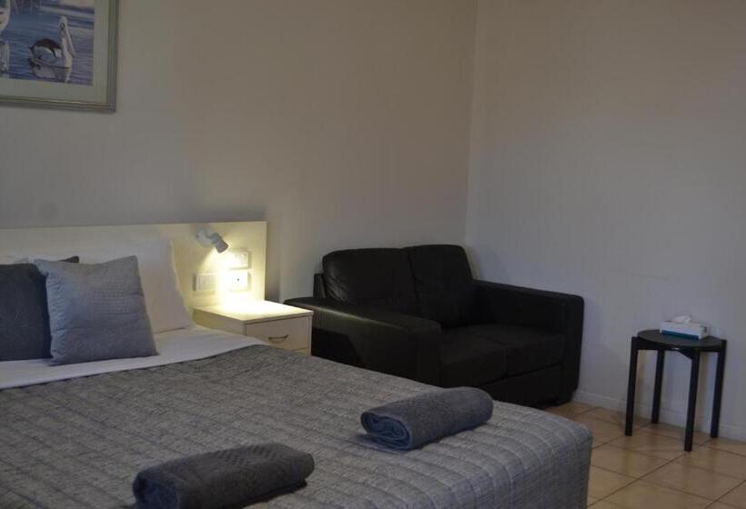 اتاق سوپریور, Matilda Motel