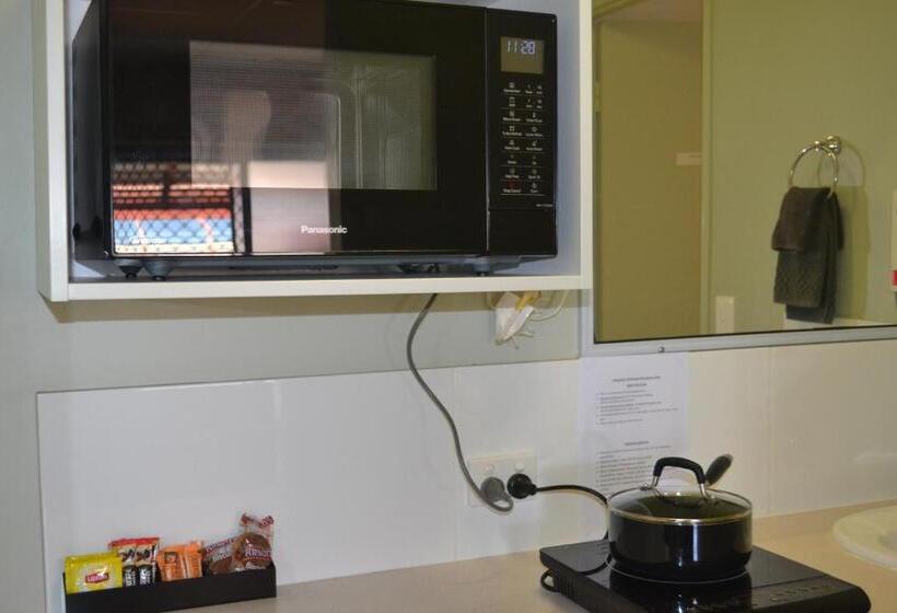 استودیوی استاندارد, Matilda Motel