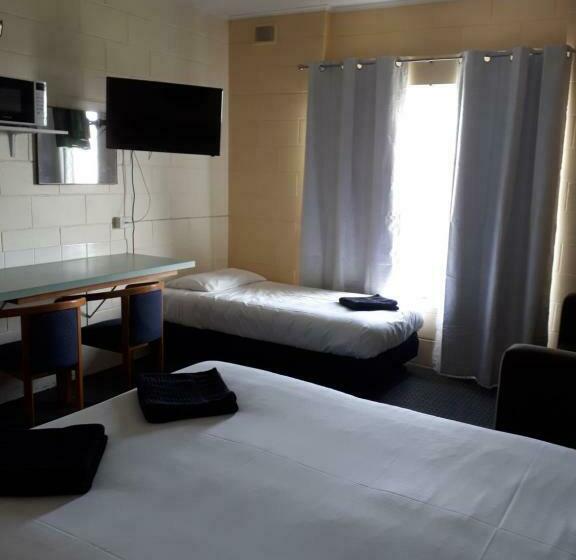 家庭间, Meningie Waterfront Motel