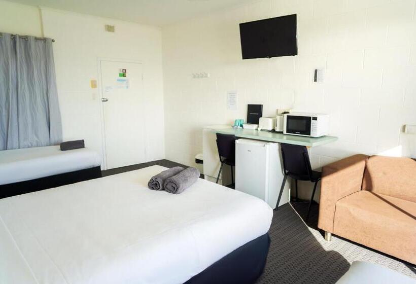 家庭间, Meningie Waterfront Motel