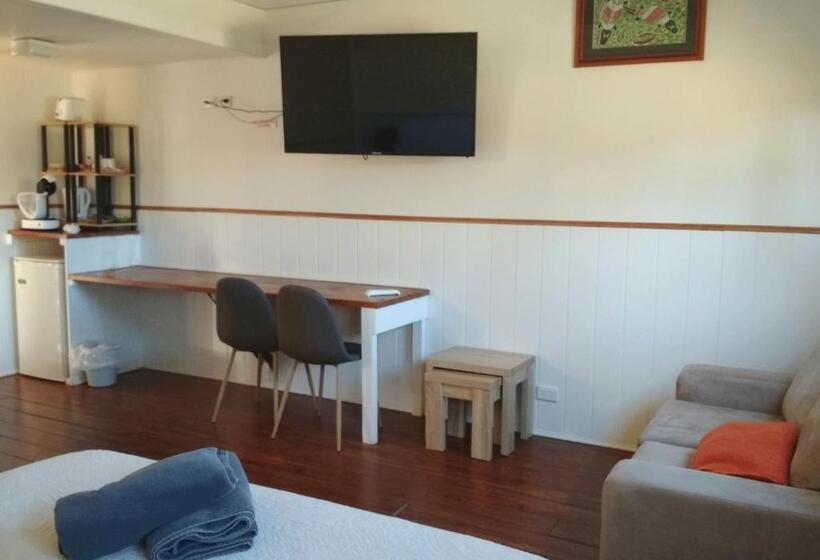 اتاق استاندارد, Ironbark Inn