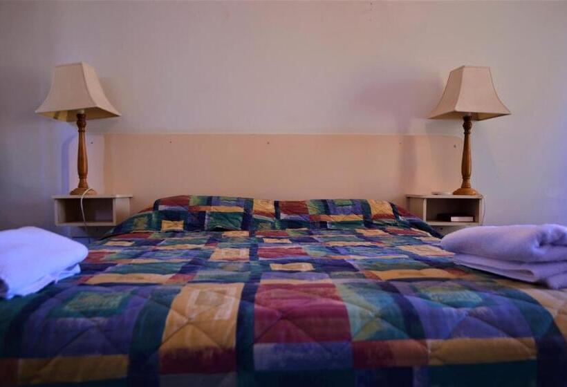 اتاق لوکس, Ironbark Inn