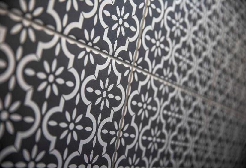 استودیوی استاندارد, Nightcap At Rex