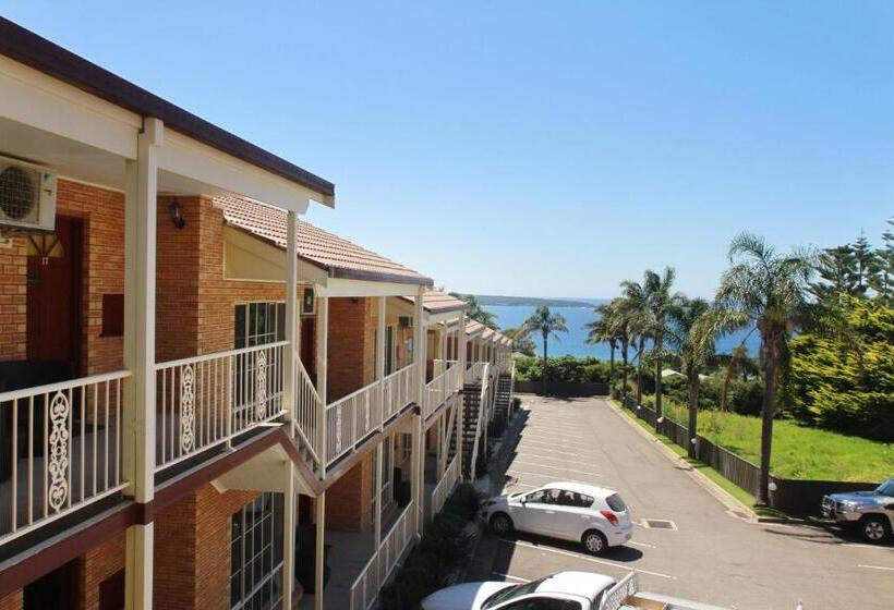 חדר אקזקיוטיב לשלושה, Twofold Bay Motor Inn