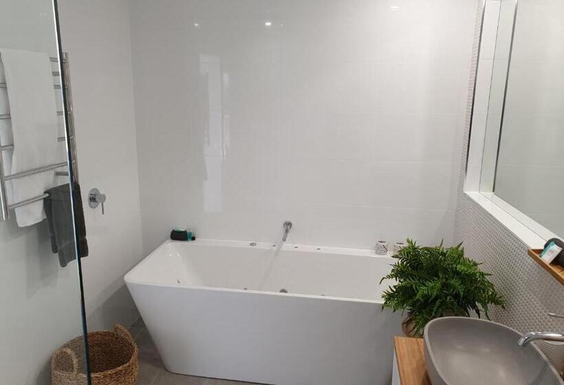 סוויטה עם ג'קוזי, Twofold Bay Motor Inn