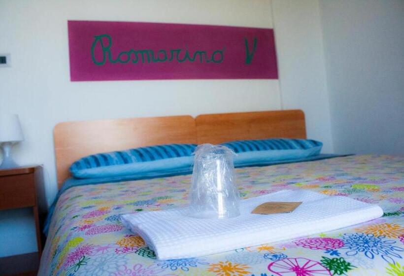 חדר סטנדרט נוף לים, Perla Del Levante Hostel