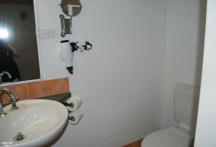 スタンダードインサイドビュールーム, Rainforest Motel