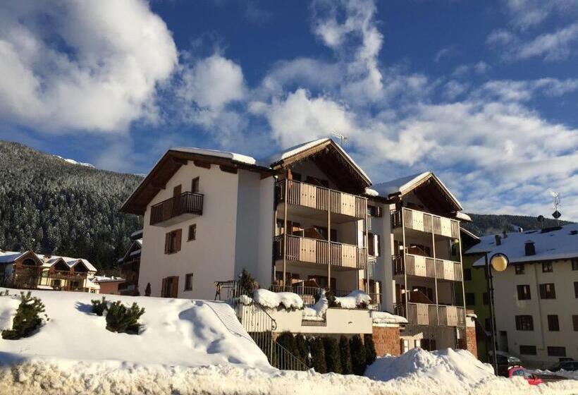 شقة غرفتين, Residence Cima Tosa