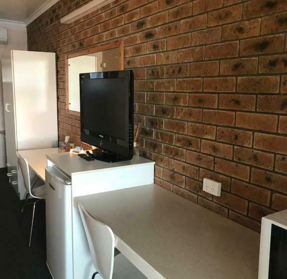 Номер Стандарт, Tramway Motel
