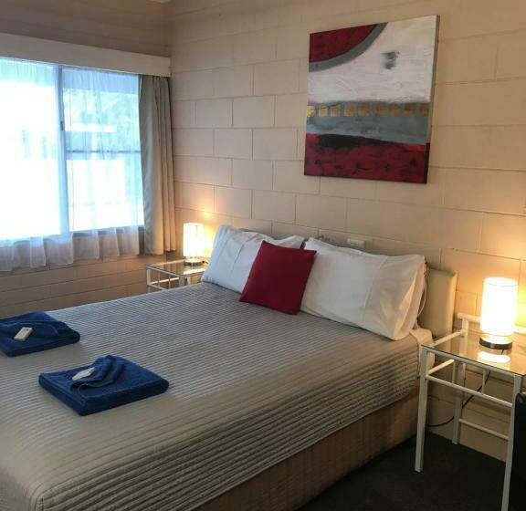 Номер Стандарт, Tramway Motel