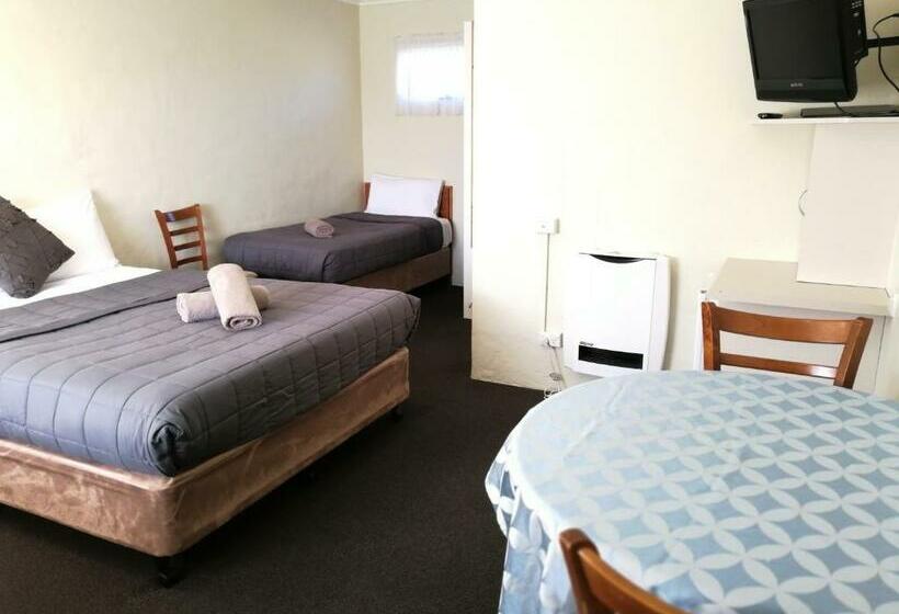 غرفة قياسية رباعية, Wintersun Gardens Motel