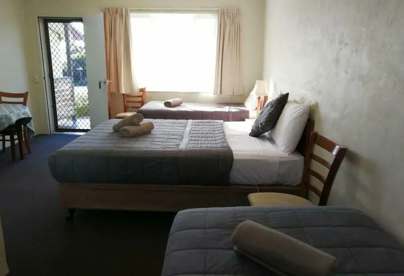 スタンダード４人部屋, Wintersun Gardens Motel