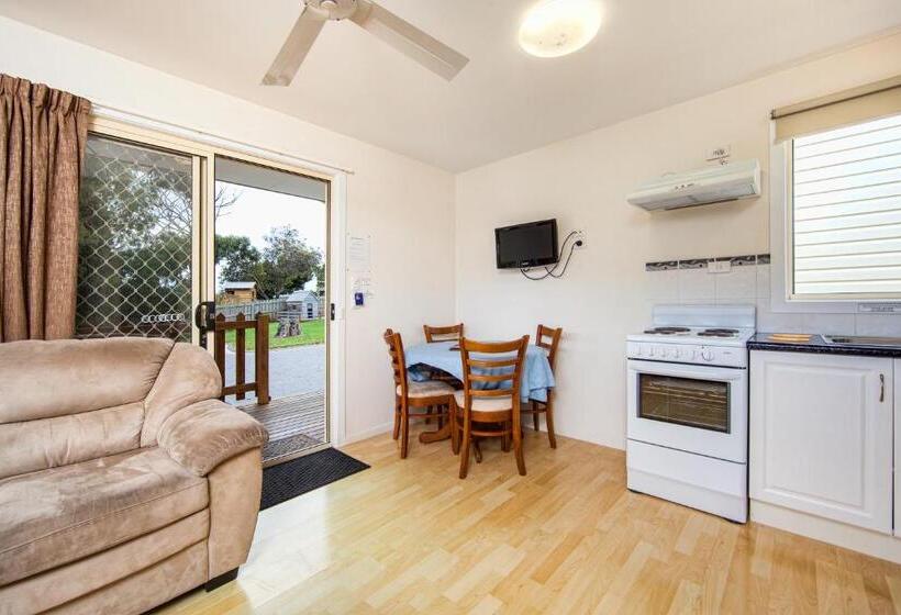 كابينة, Wintersun Gardens Motel