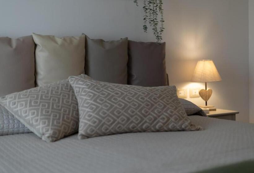 Стандартный Номер Кровать Кинг, Le Casette Di Giò