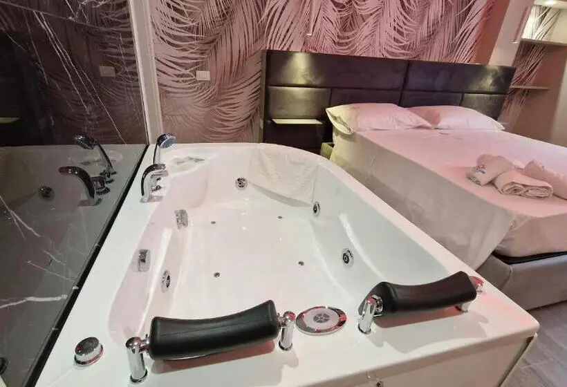 اتاق استاندارد با وان آب گرم, Aria Di Mare Luxury B&b