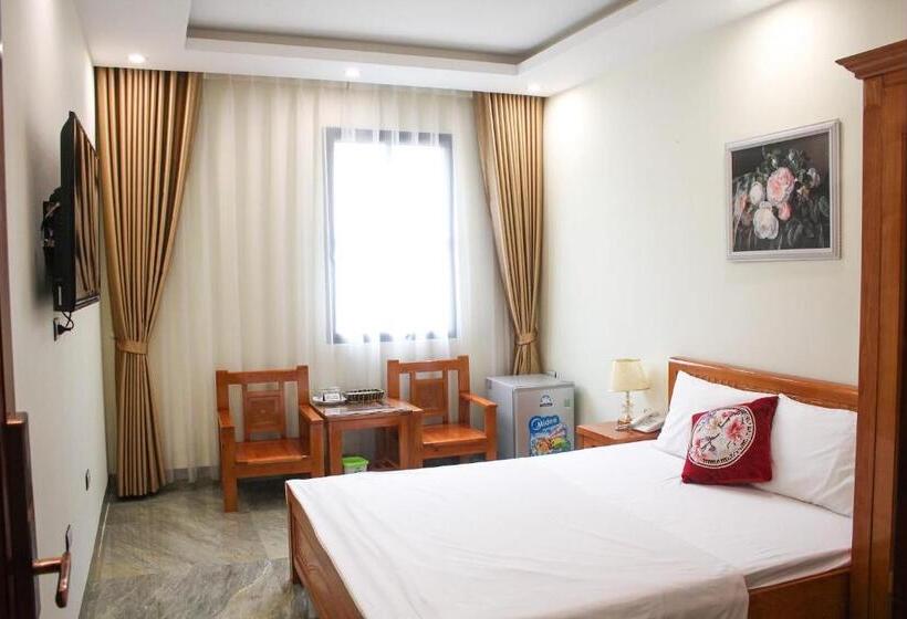 اتاق استاندارد یک نفره, Lan Tường