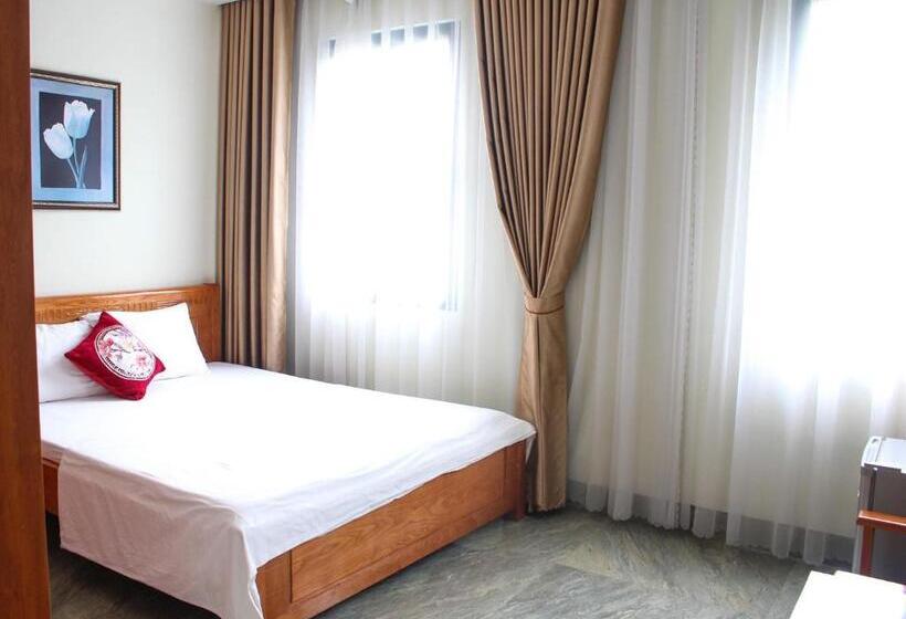 اتاق استاندارد یک نفره, Lan Tường